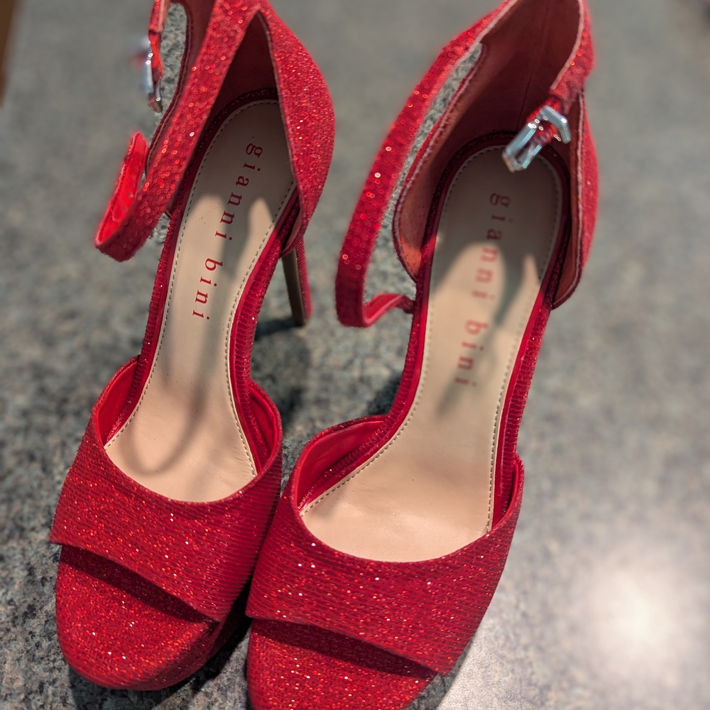Gianni Bini Red Glitter Women's Heels